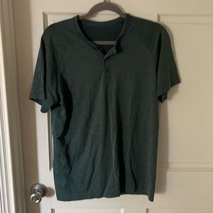 Men’s lululemon shirt